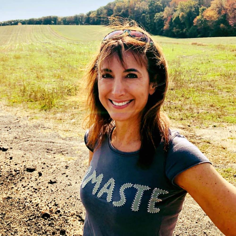 Meet your Posher, Elyse